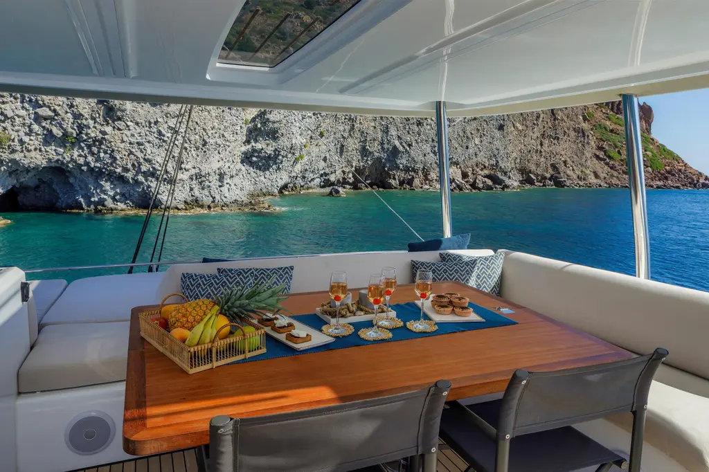 2023 Lagoon 55 Yacht For Sale in Alimos 2023 Lagoon 55 Yacht For Sale in Alimos