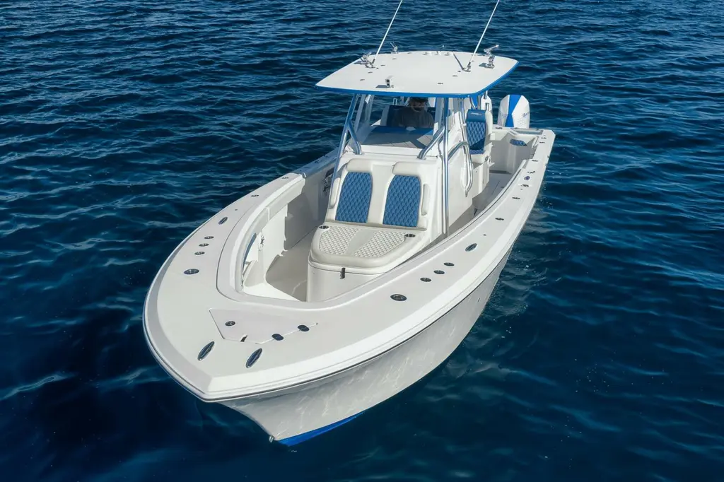 2022 Front Runner 36CC Yacht For Sale in POMPANO BEACH FL 2022 Front Runner 36CC Yacht For Sale in POMPANO BEACH FL