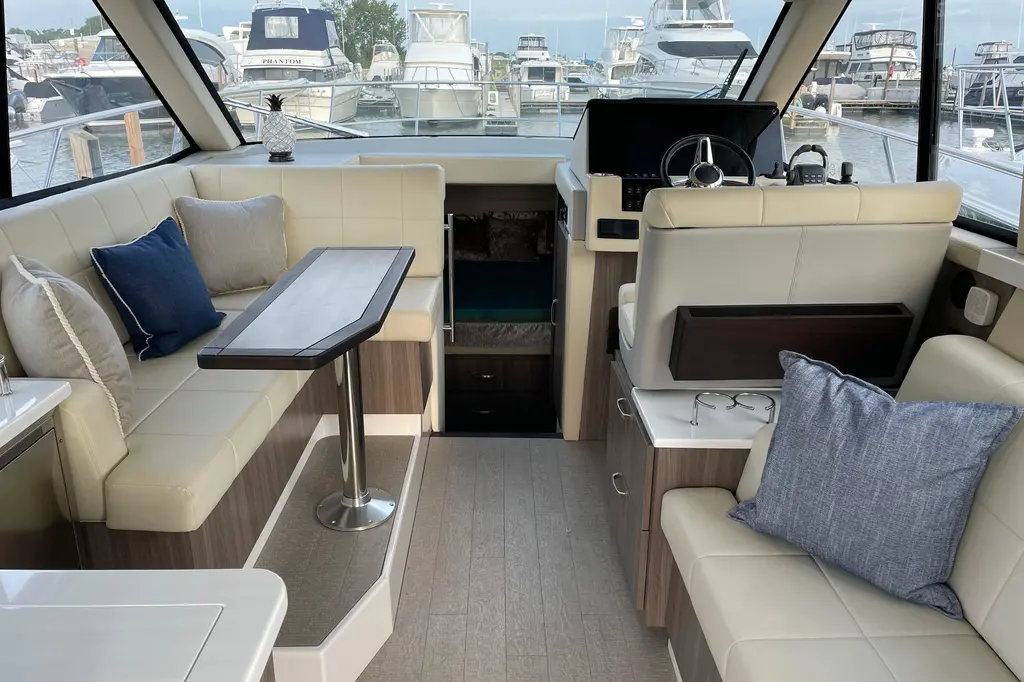 It's About Time 2022 Regal 38 Grande Coupe Yacht For Sale in Sandusky OH It's About Time 2022 Regal 38 Grande Coupe Yacht For Sale in Sandusky OH