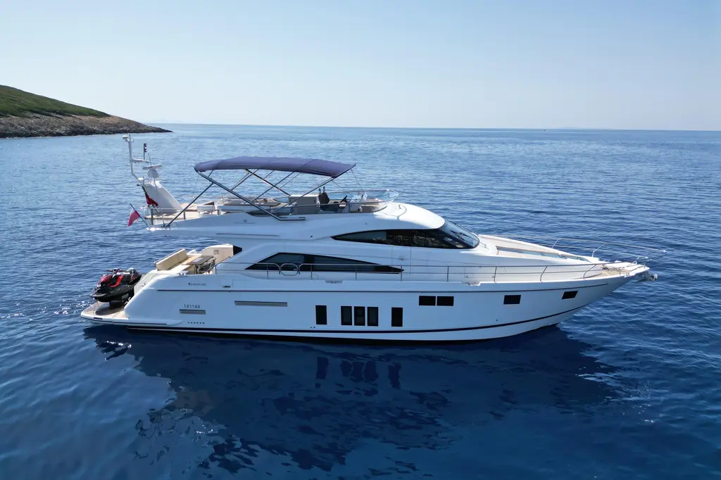 2014 Fairline Squadron 65 Yacht For Sale in Bodrum 2014 Fairline Squadron 65 Yacht For Sale in Bodrum