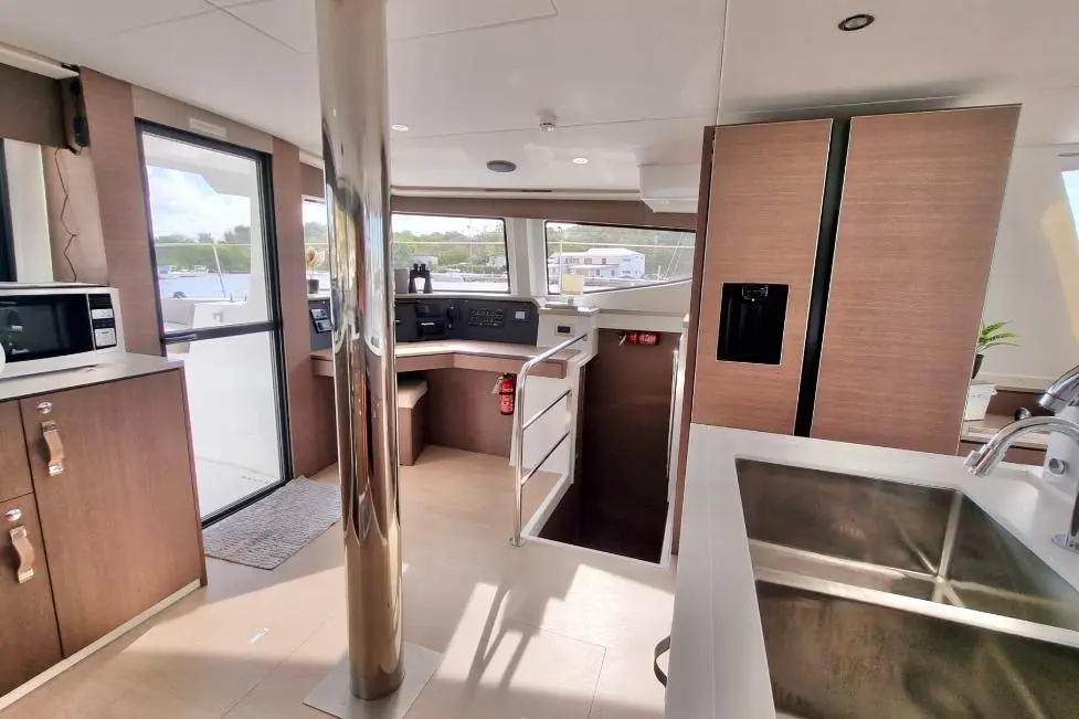 BREEZIN 2022 Bali 4.6 Yacht For Sale in Tortola BREEZIN 2022 Bali 4.6 Yacht For Sale in Tortola