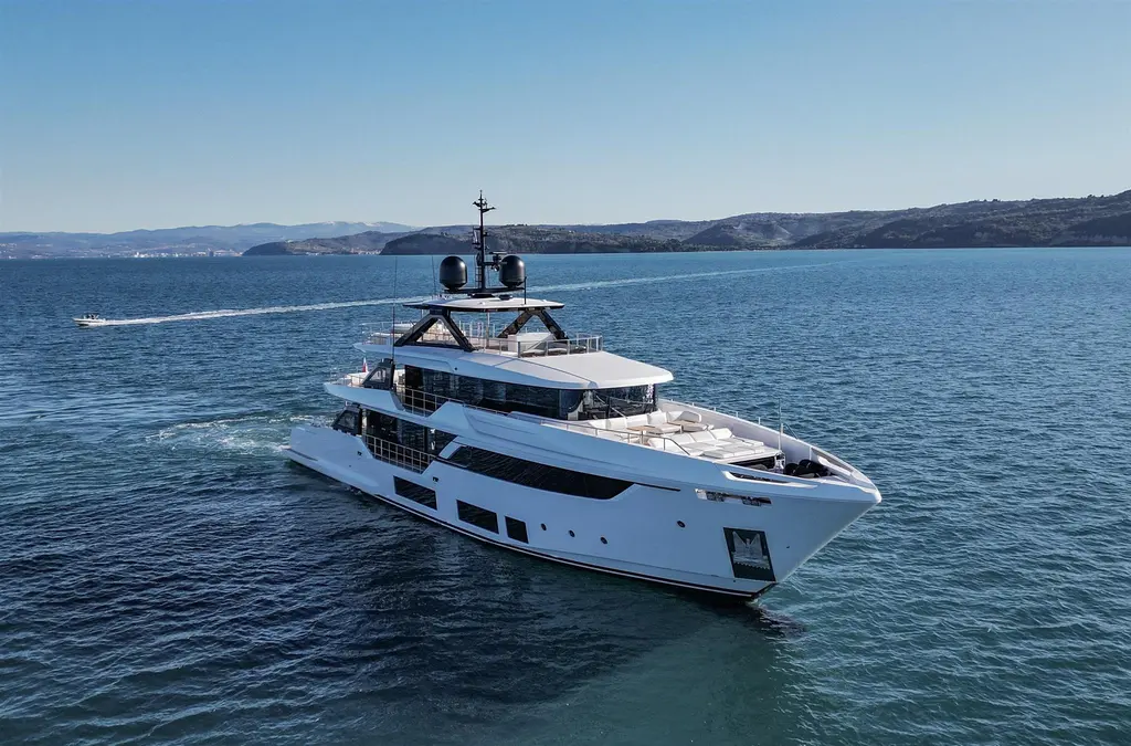 2025 Custom Line NAVETTA 38 Yacht For Sale in Slovenia 2025 Custom Line NAVETTA 38 Yacht For Sale in Slovenia
