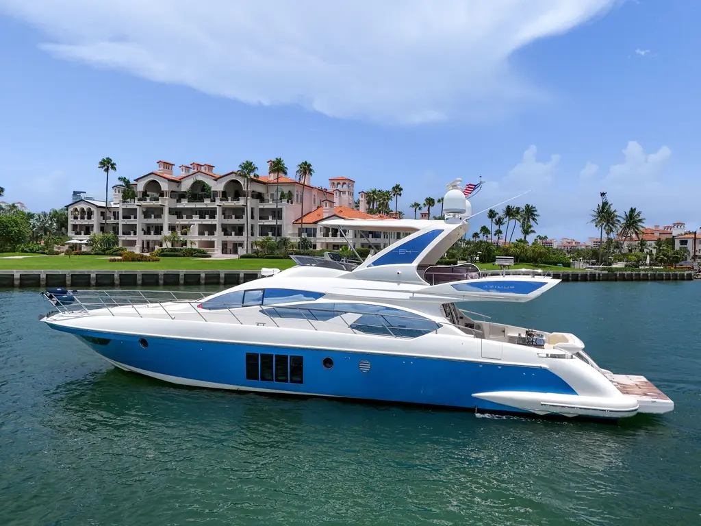 2012 Azimut 64 Yacht For Sale in Miami Beach FL 2012 Azimut 64 Yacht For Sale in Miami Beach FL