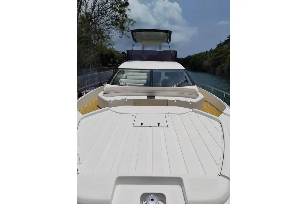 2015 Ferretti Yachts 550 Yacht For Sale in Hong Kong 2015 Ferretti Yachts 550 Yacht For Sale in Hong Kong