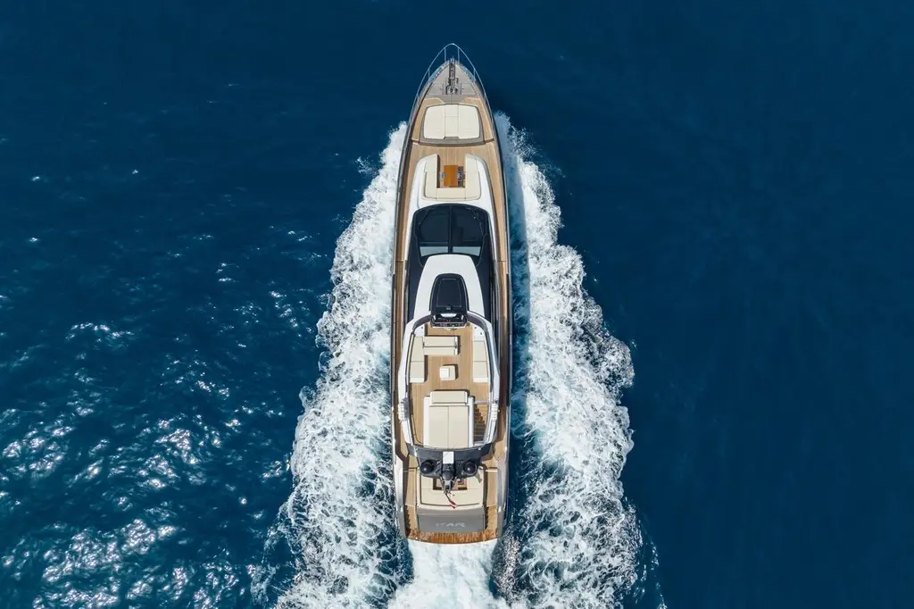 KAR 2021 Riva 88' Folgore Yacht For Sale in Palermo IT-PA