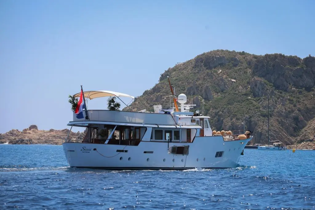 SISSI 1963 Feadship 27 Yacht For Sale in Marbella ES-MA SISSI 1963 Feadship 27 Yacht For Sale in Marbella ES-MA