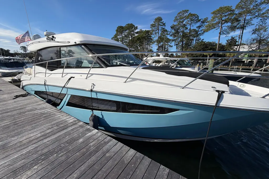 Dancing Queen 2019 Regal 42 Grande Coupe Yacht For Sale in Hilton Head Island SC Dancing Queen 2019 Regal 42 Grande Coupe Yacht For Sale in Hilton Head Island SC