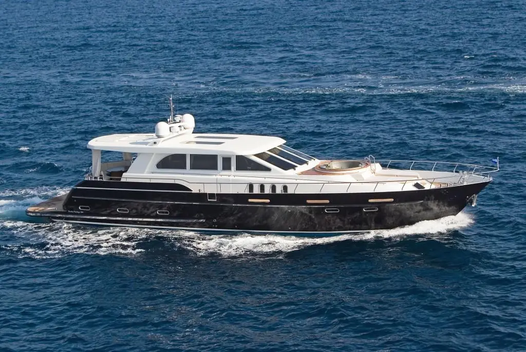 2008 Prestige 200 Yacht For Sale in Brindisi 2008 Prestige 200 Yacht For Sale in Brindisi