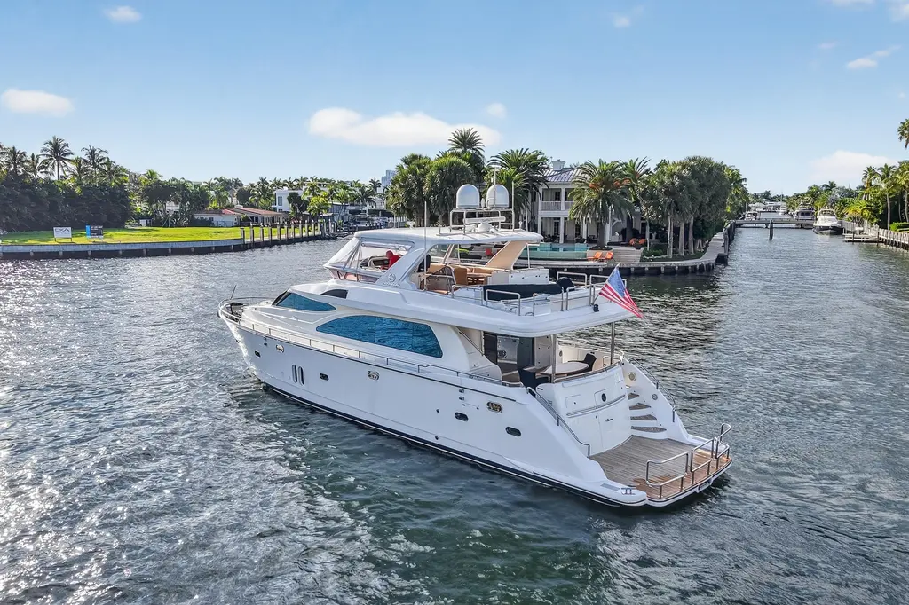 ARLENE 2009 Horizon Flybridge Yacht For Sale in Fort Lauderdale FL ARLENE 2009 Horizon Flybridge Yacht For Sale in Fort Lauderdale FL