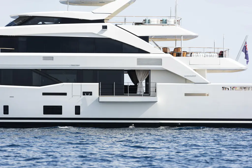 SERENITY 2015 Mondomarine SF40 Yacht For Sale in Imperia IT-IM SERENITY 2015 Mondomarine SF40 Yacht For Sale in Imperia IT-IM