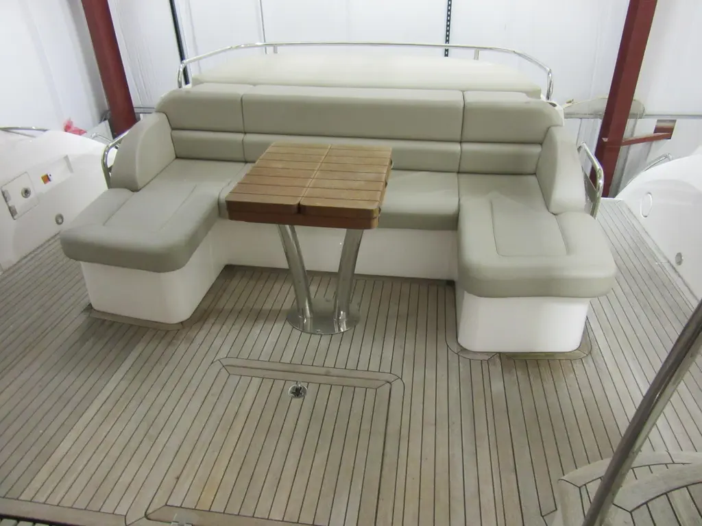 2014 Sunseeker Manhattan 53 Yacht For Sale in Charlevoix MI 2014 Sunseeker Manhattan 53 Yacht For Sale in Charlevoix MI