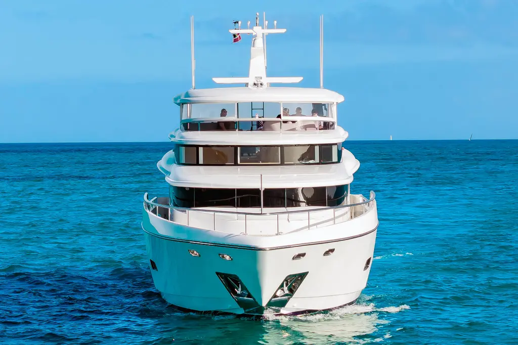 FITFO 2017 Johnson 93 Flybridge Yacht For Sale in Ft Lauderdale FL FITFO 2017 Johnson 93 Flybridge Yacht For Sale in Ft Lauderdale FL