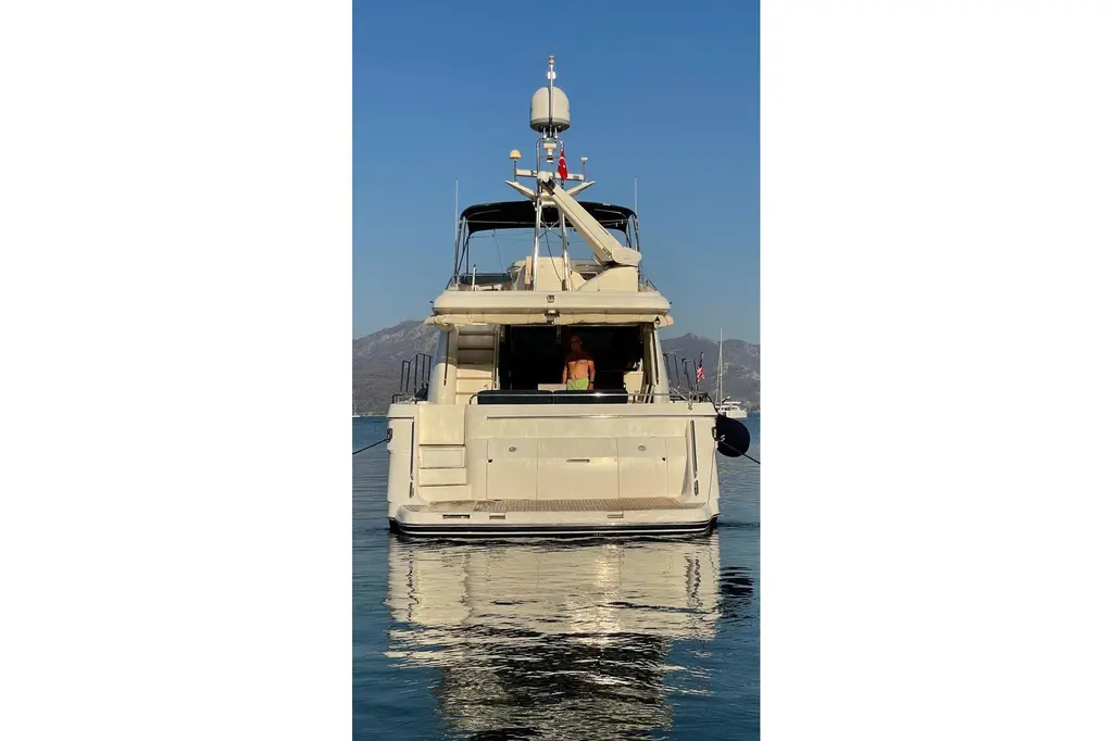 2000 Princess 20M Yacht For Sale in Istanbul 2000 Princess 20M Yacht For Sale in Istanbul