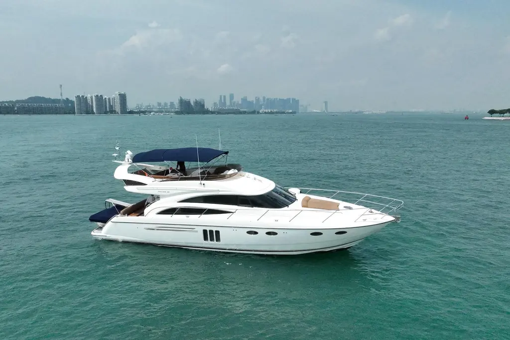 2007 Princess 58 Flybridge Motor Yacht Yacht For Sale in Singapore 2007 Princess 58 Flybridge Motor Yacht Yacht For Sale in Singapore