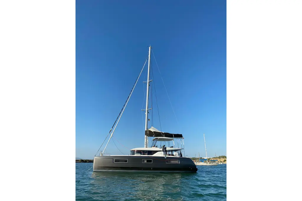 Alegría 2020 Lagoon 46 Yacht For Sale in Puerto Sotogrande ES-CA