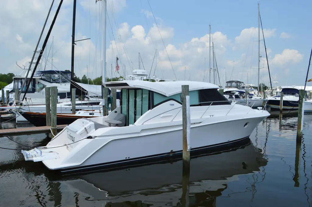 Fesstivus 2019 Tiara Yachts C39 Coupe Yacht For Sale in Tracys Landing MD Fesstivus 2019 Tiara Yachts C39 Coupe Yacht For Sale in Tracys Landing MD