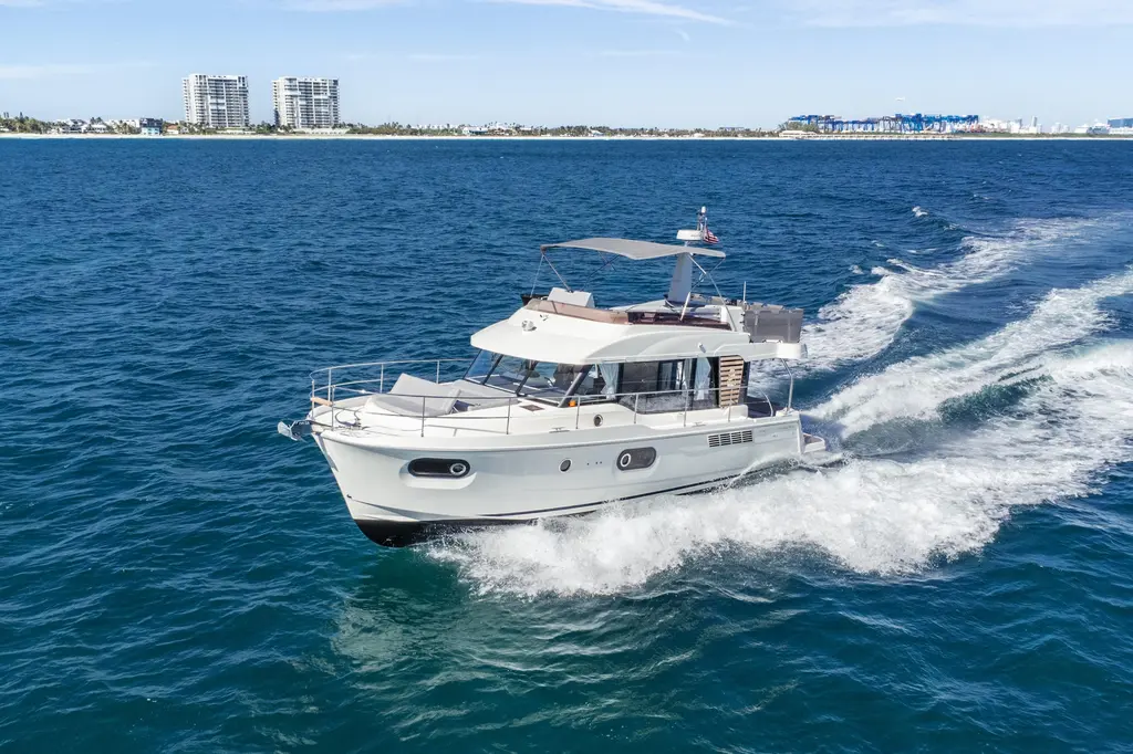 Carolina Blues 2025 Beneteau Swift Trawler 41 Fly Yacht For Sale in Fort Lauderdale FL Carolina Blues 2025 Beneteau Swift Trawler 41 Fly Yacht For Sale in Fort Lauderdale FL