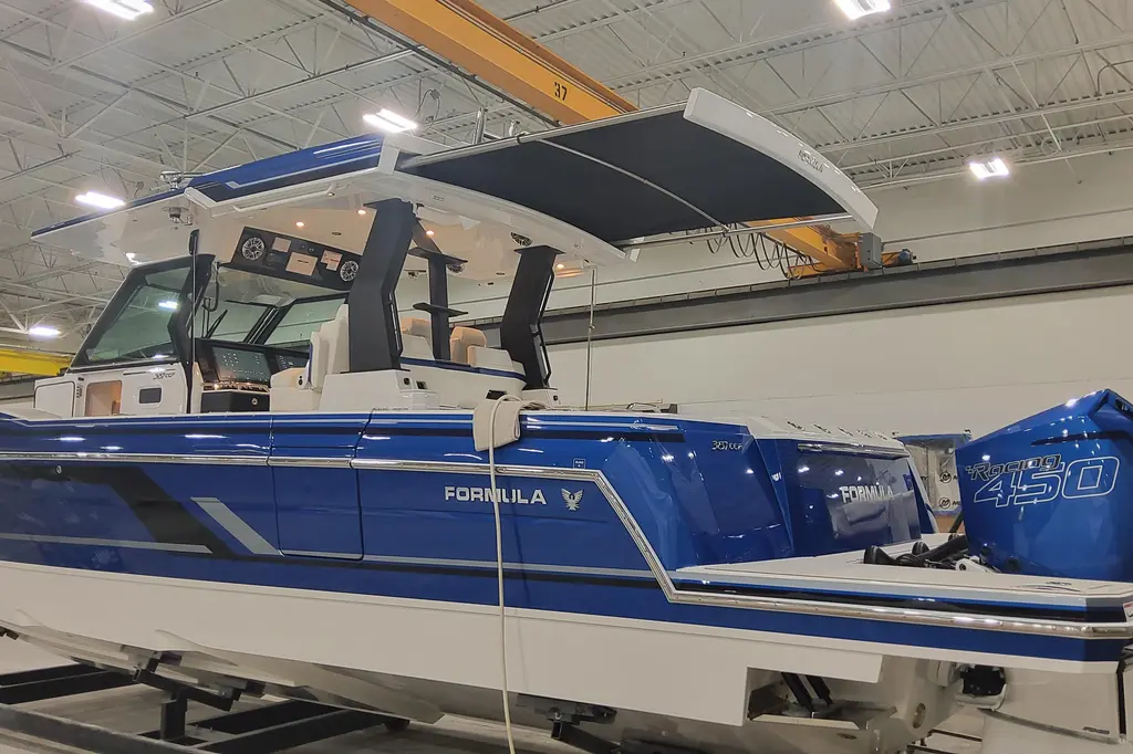 2024 Formula 387 Center Console Fish Yacht For Sale in Decatur IN 2024 Formula 387 Center Console Fish Yacht For Sale in Decatur IN