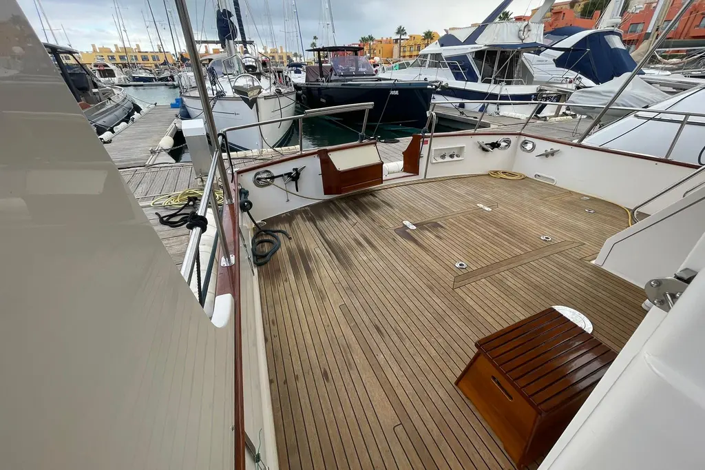 PEPONI II 2008 Grand Banks 47 Heritage EU Yacht For Sale in Lisbon PEPONI II 2008 Grand Banks 47 Heritage EU Yacht For Sale in Lisbon