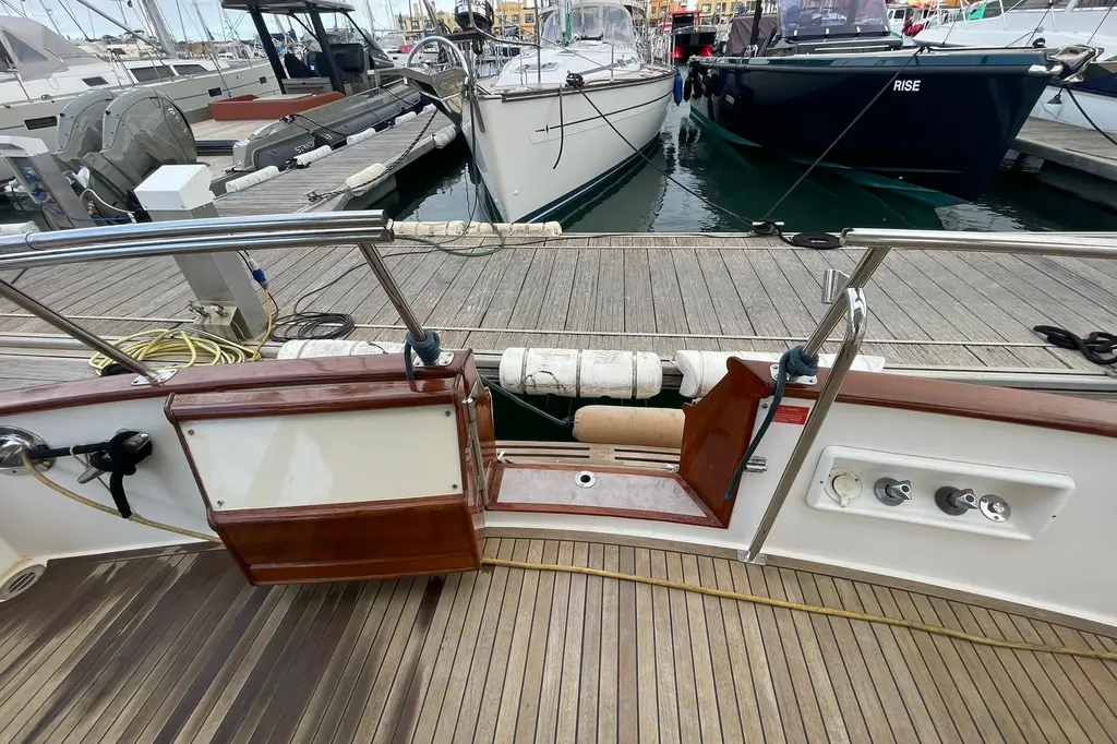 PEPONI II 2008 Grand Banks 47 Heritage EU Yacht For Sale in Lisbon PEPONI II 2008 Grand Banks 47 Heritage EU Yacht For Sale in Lisbon