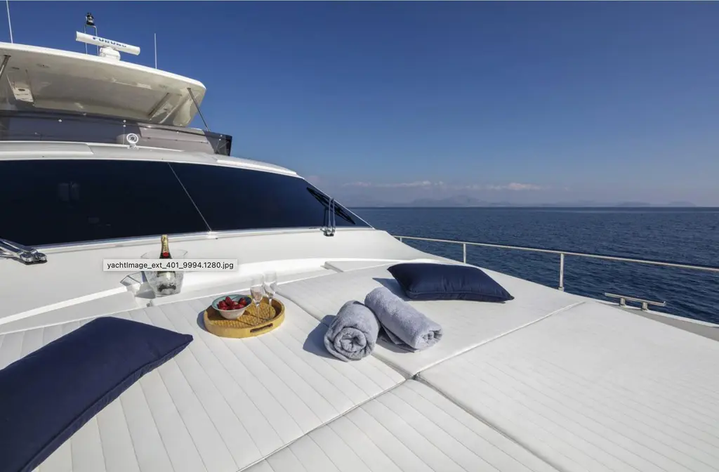 LIDIA 2006 Ferretti Yachts 830 Yacht For Sale in Athens LIDIA 2006 Ferretti Yachts 830 Yacht For Sale in Athens