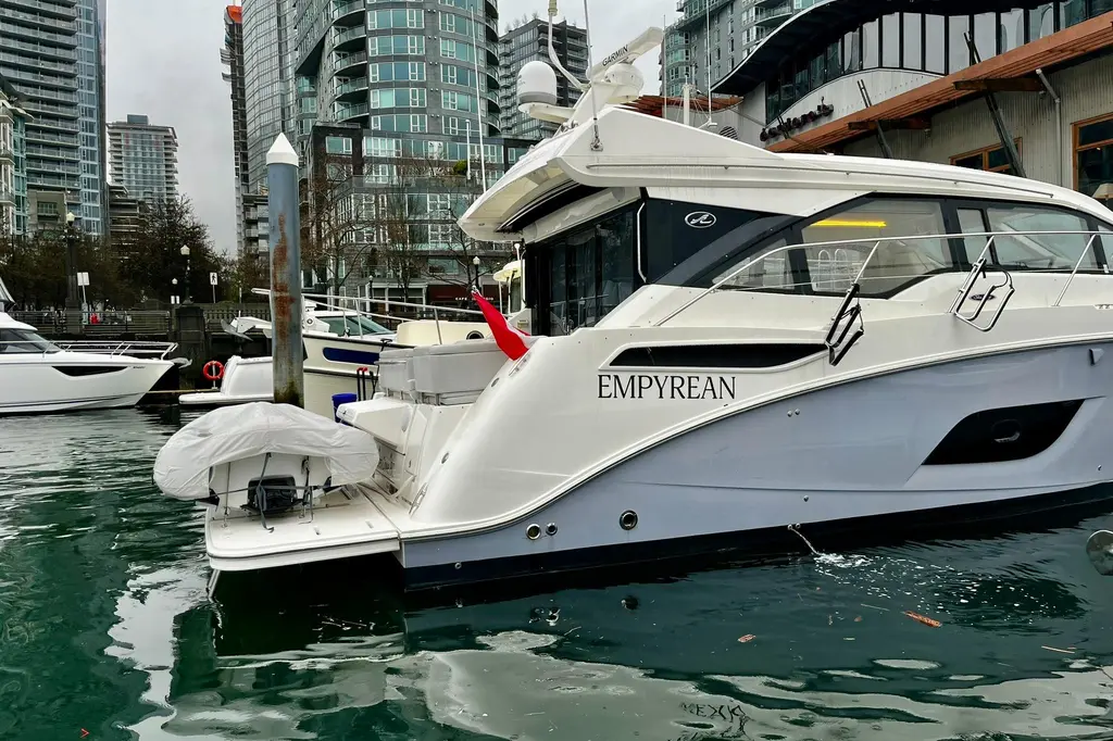 Empyrean 2019 Sea Ray Sundancer 460 Yacht For Sale in Vancouver BC Empyrean 2019 Sea Ray Sundancer 460 Yacht For Sale in Vancouver BC