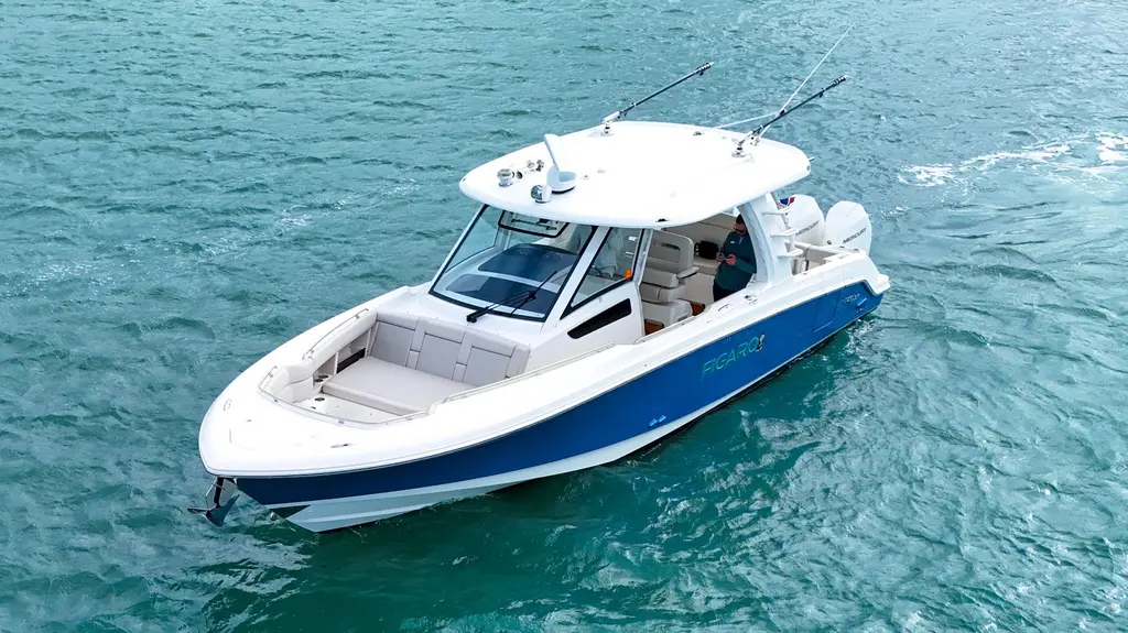 T/T Figaro 2023 Boston Whaler 350 Realm Yacht For Sale in Venice FL T/T Figaro 2023 Boston Whaler 350 Realm Yacht For Sale in Venice FL