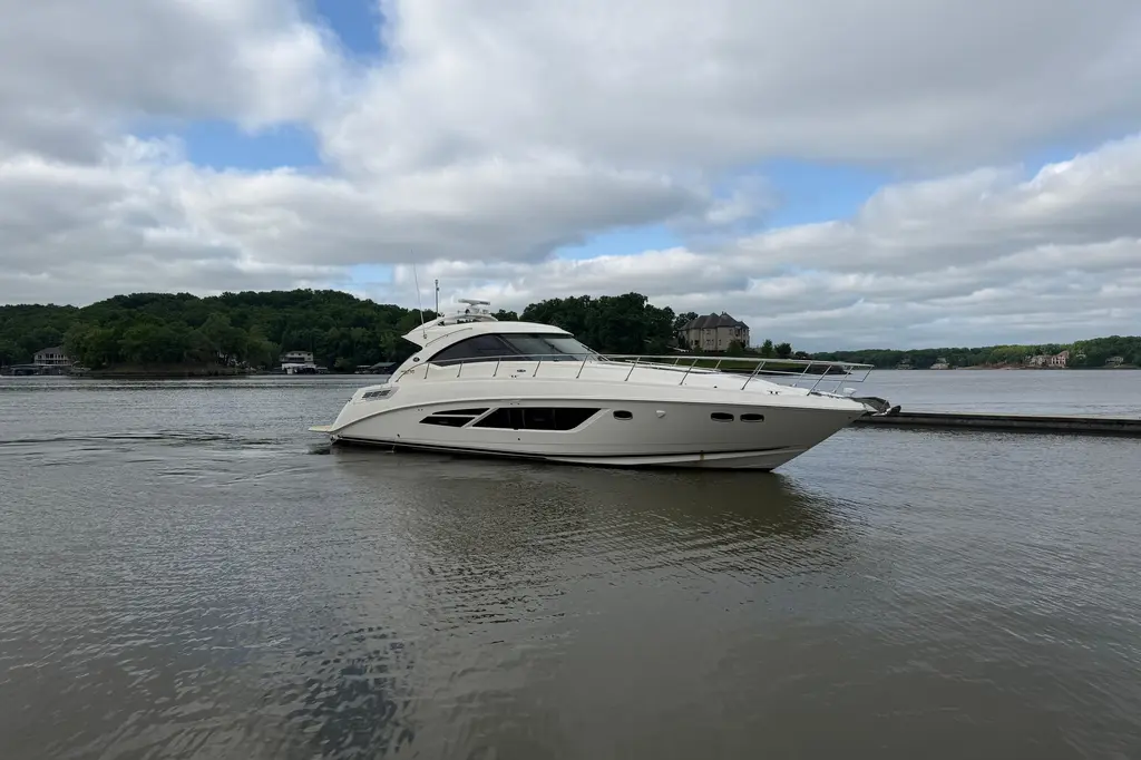 2014 Sea Ray Sundancer 540 Yacht For Sale in Lake Ozark MO 2014 Sea Ray Sundancer 540 Yacht For Sale in Lake Ozark MO