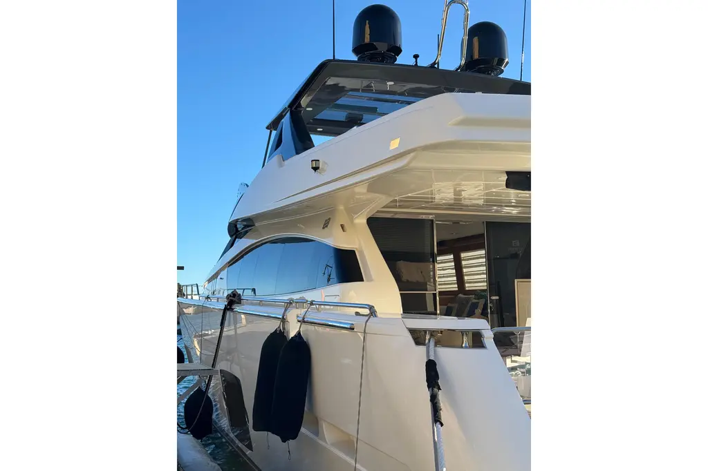 2010 Ferretti Yachts 800 Yacht For Sale in Valletta 2010 Ferretti Yachts 800 Yacht For Sale in Valletta