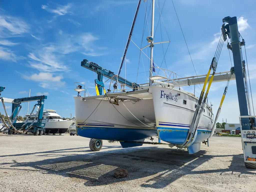 Frolic 2014 Antares 44i Yacht For Sale in Merritt NC Frolic 2014 Antares 44i Yacht For Sale in Merritt NC