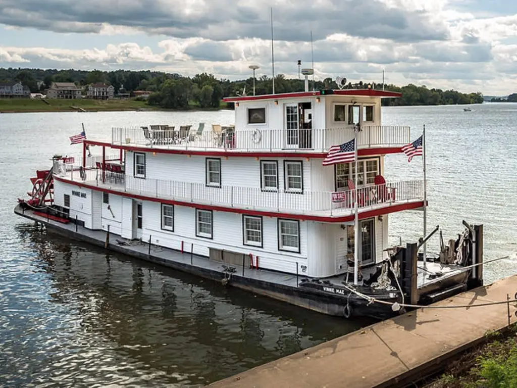 Winnie Mae 1936 Custom Dravo Sternwheeler Yacht For Sale in Iuka MS Winnie Mae 1936 Custom Dravo Sternwheeler Yacht For Sale in Iuka MS