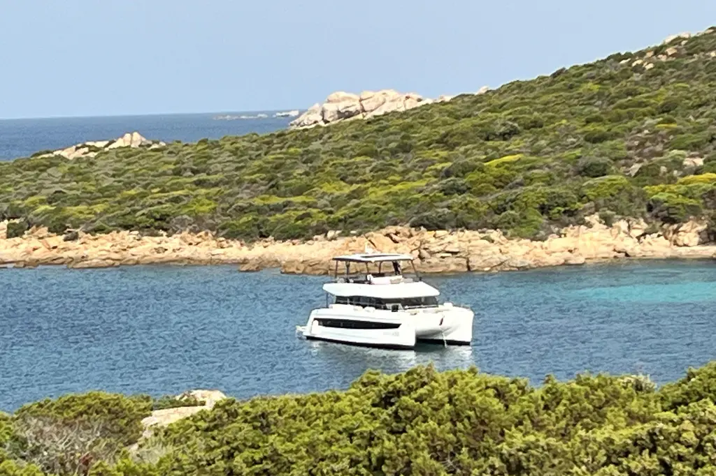 NOVEMBER XIII 2019 Fountaine Pajot Motor Yacht 44 Yacht For Sale in Golfe Juan NOVEMBER XIII 2019 Fountaine Pajot Motor Yacht 44 Yacht For Sale in Golfe Juan