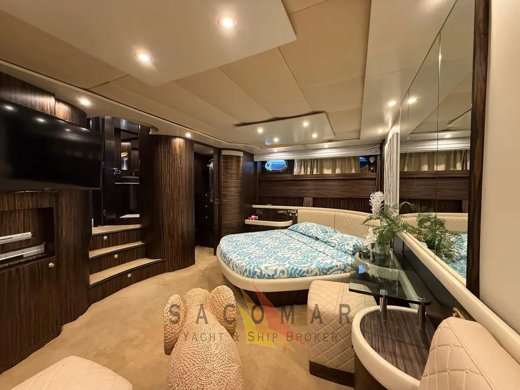 2004 78 Yacht For Sale in Rome IT-RM 2004 78 Yacht For Sale in Rome IT-RM