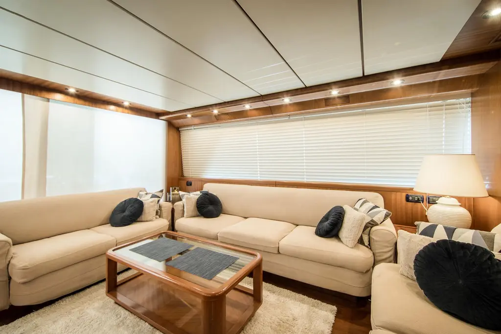  1998 Sanlorenzo SL72 Yacht For Sale in Cannes 