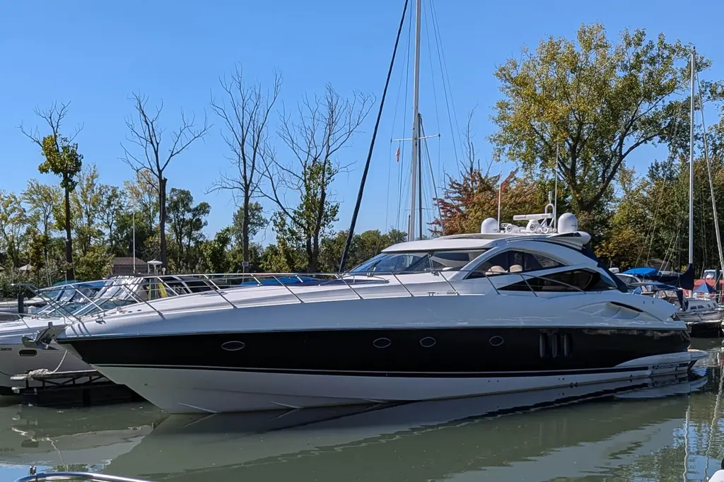 2006 Sunseeker Predator 68 Yacht For Sale in Chatham-Kent ON 2006 Sunseeker Predator 68 Yacht For Sale in Chatham-Kent ON
