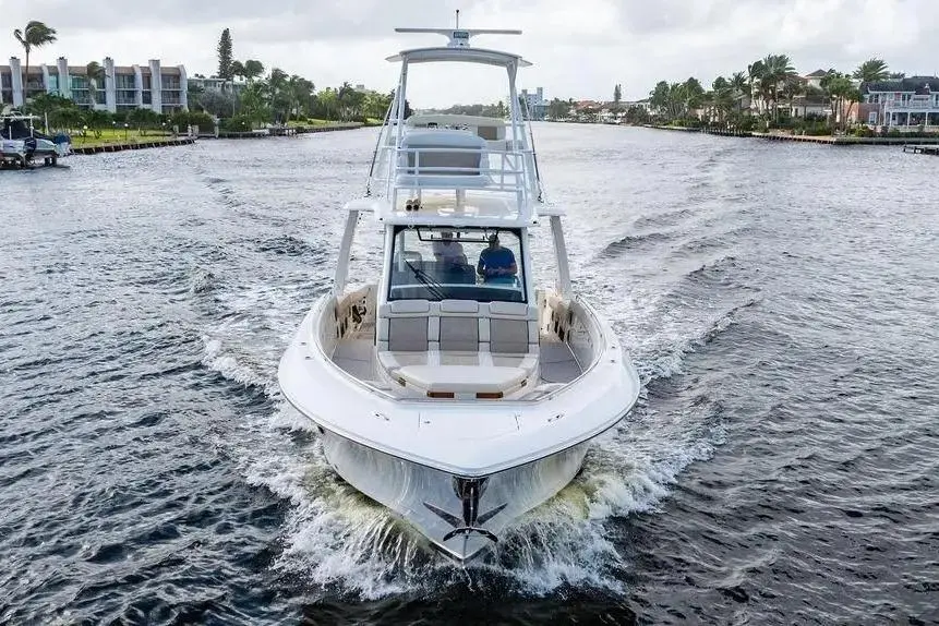 2022 Boston Whaler 420 Outrage Yacht For Sale in Pompano Beach FL 2022 Boston Whaler 420 Outrage Yacht For Sale in Pompano Beach FL