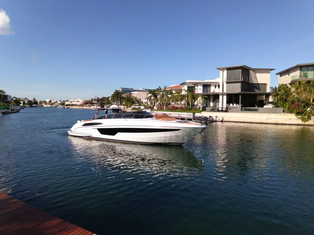 Fuentes Pyasa 2019 Riva 56' Rivale Yacht For Sale in Cancún Fuentes Pyasa 2019 Riva 56' Rivale Yacht For Sale in Cancún