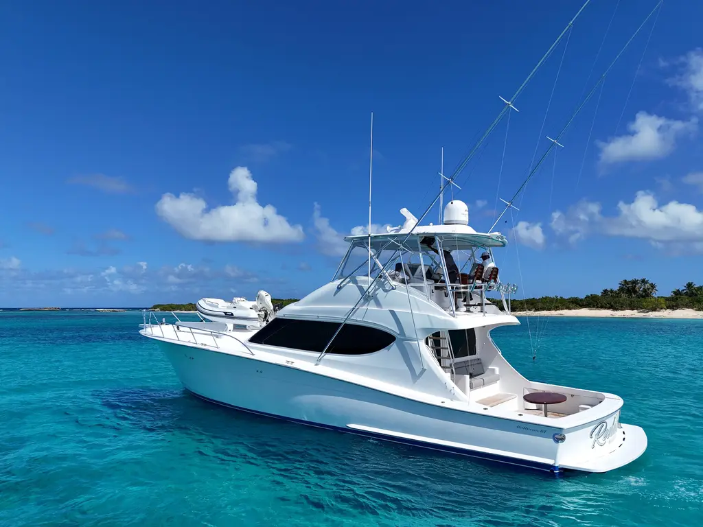  2011 Hatteras 60 Convertible Yacht For Sale in Fajardo 