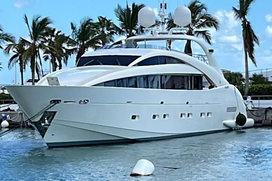 2005 ISA 235 gt Yacht For Sale in La Romana 2005 ISA 235 gt Yacht For Sale in La Romana