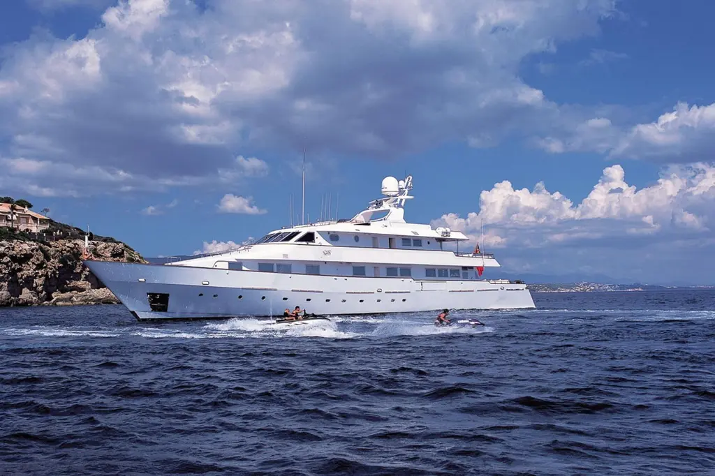 1995 Custom Cantieri Navali Nicolini 43 Yacht For Sale in Livorno IT-LI 1995 Custom Cantieri Navali Nicolini 43 Yacht For Sale in Livorno IT-LI