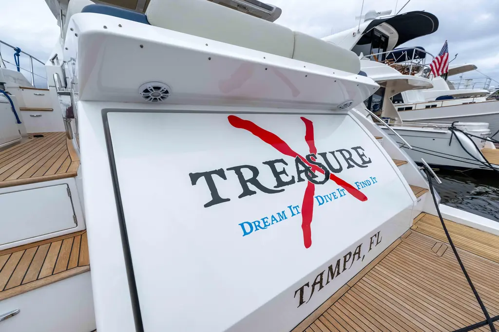 TREASURE X 2015 Azimut 55S Yacht For Sale in Stuart FL TREASURE X 2015 Azimut 55S Yacht For Sale in Stuart FL