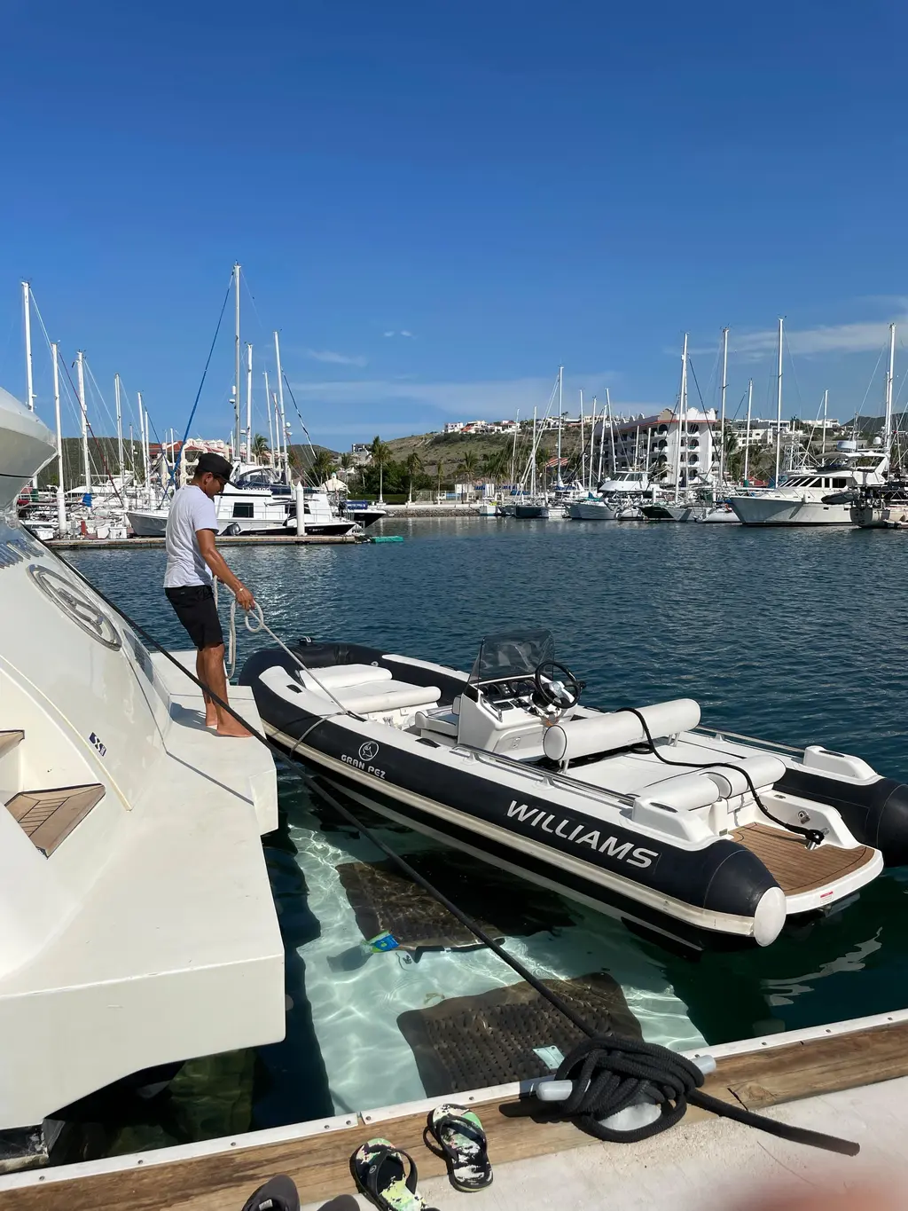 GRAN PEZ 2007 Posillipo Technema 95 Yacht For Sale in LA PAZ BCS GRAN PEZ 2007 Posillipo Technema 95 Yacht For Sale in LA PAZ BCS