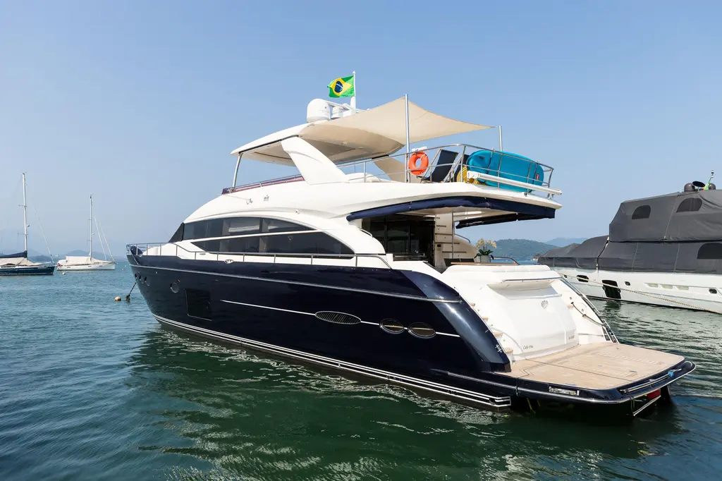 Far Niente 2014 Princess 82 Flybridge Motor Yacht Yacht For Sale in Angra dos Reis Far Niente 2014 Princess 82 Flybridge Motor Yacht Yacht For Sale in Angra dos Reis