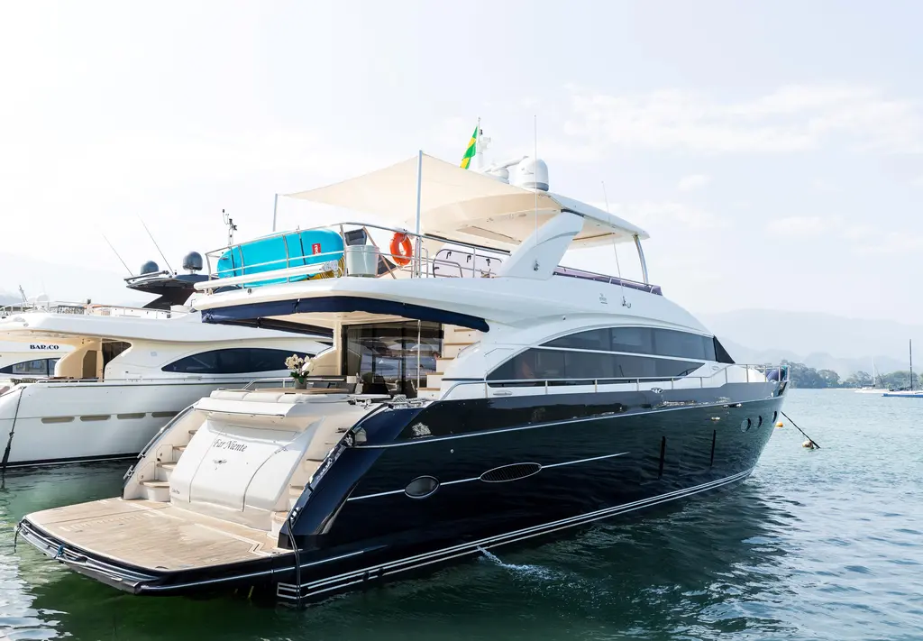 Far Niente 2014 Princess 82 Flybridge Motor Yacht Yacht For Sale in Angra dos Reis Far Niente 2014 Princess 82 Flybridge Motor Yacht Yacht For Sale in Angra dos Reis