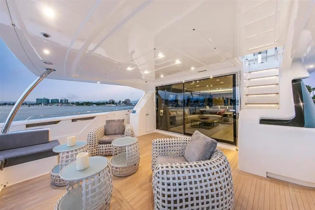 LONTANO 2016 Ferretti Yachts 960 Yacht For Sale in Cartagena LONTANO 2016 Ferretti Yachts 960 Yacht For Sale in Cartagena