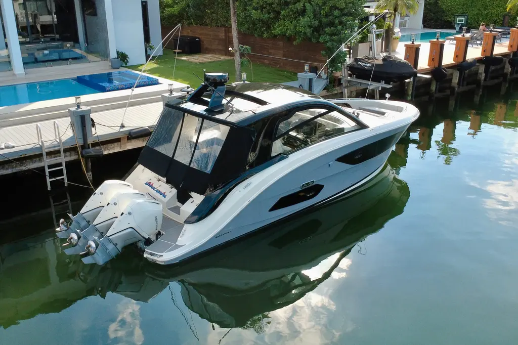 2022 Sea Ray Sundancer 370 Outboard Yacht For Sale in North Miami Beach FL 2022 Sea Ray Sundancer 370 Outboard Yacht For Sale in North Miami Beach FL