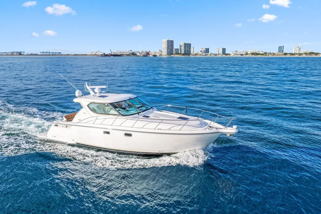 2008 Tiara Yachts 4300 Sovran Yacht For Sale in Fort Lauderdale FL 2008 Tiara Yachts 4300 Sovran Yacht For Sale in Fort Lauderdale FL