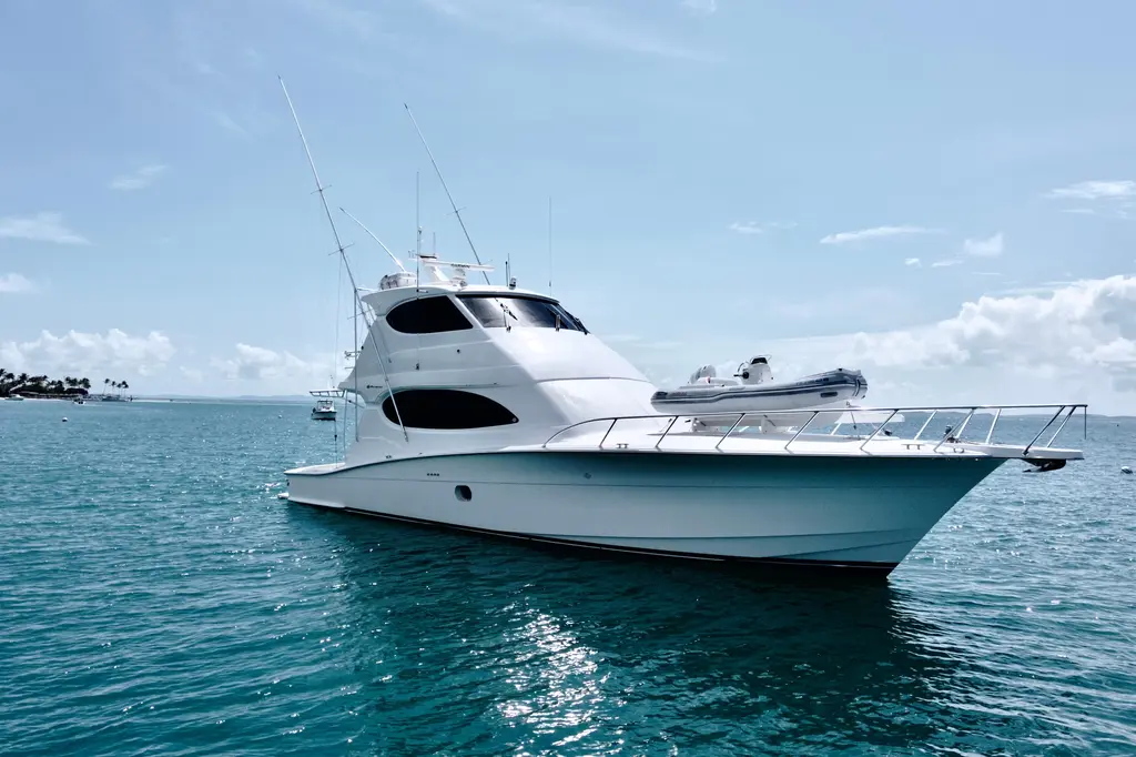 RED QUEEN 2008 Hatteras 64 Convertible Yacht For Sale in Fajardo RED QUEEN 2008 Hatteras 64 Convertible Yacht For Sale in Fajardo