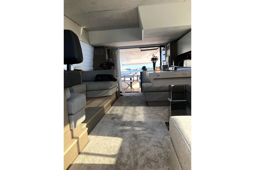 2019 Prestige 590 Yacht For Sale in CANET EN ROUSSILLON 66 2019 Prestige 590 Yacht For Sale in CANET EN ROUSSILLON 66