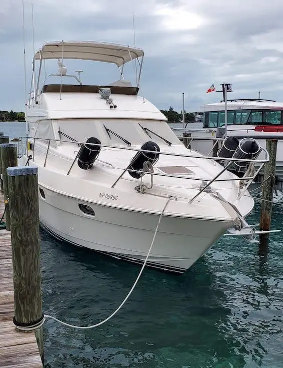  1998 Viking Sports Cruiser Yacht For Sale in Fort Lauderdale FL